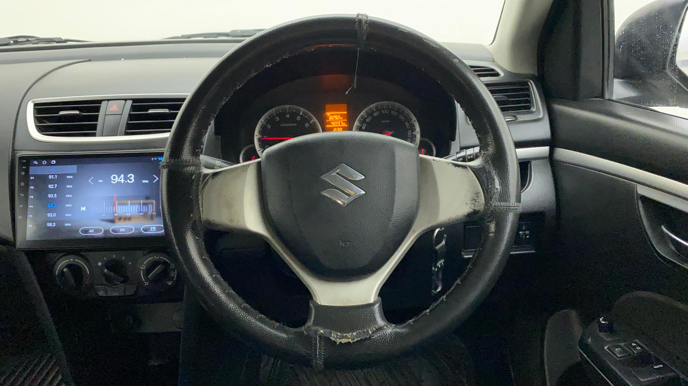 2014 Maruti Swift VXI, Petrol, Manual, 42,237 km, Steering Wheel Close Up