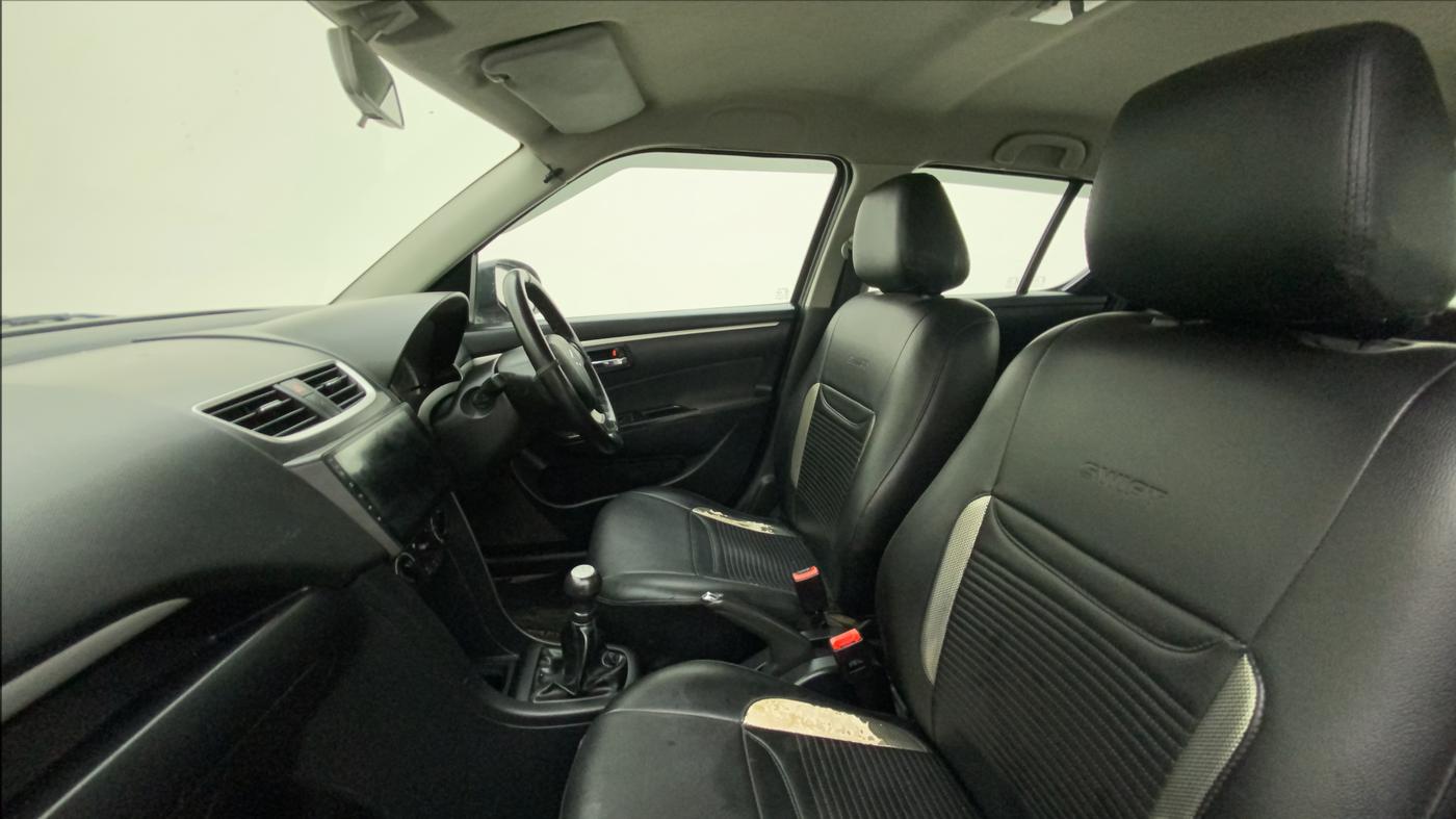 2014 Maruti Swift VXI, Petrol, Manual, 42,237 km, Right Side Front Door Cabin