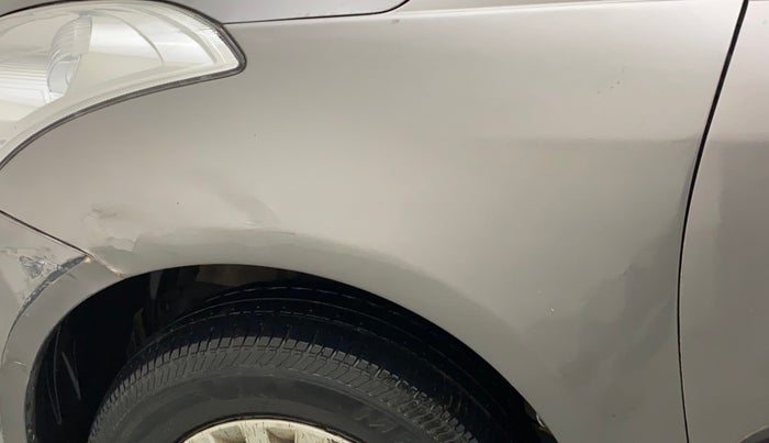 2014 Maruti Swift VXI, Petrol, Manual, 42,237 km, Left fender - Paint has minor damage