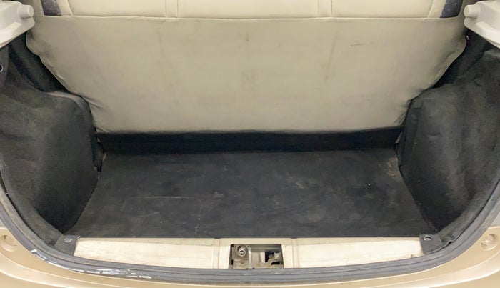 2011 Toyota Etios Liva G, Petrol, Manual, 51,539 km, Boot Inside