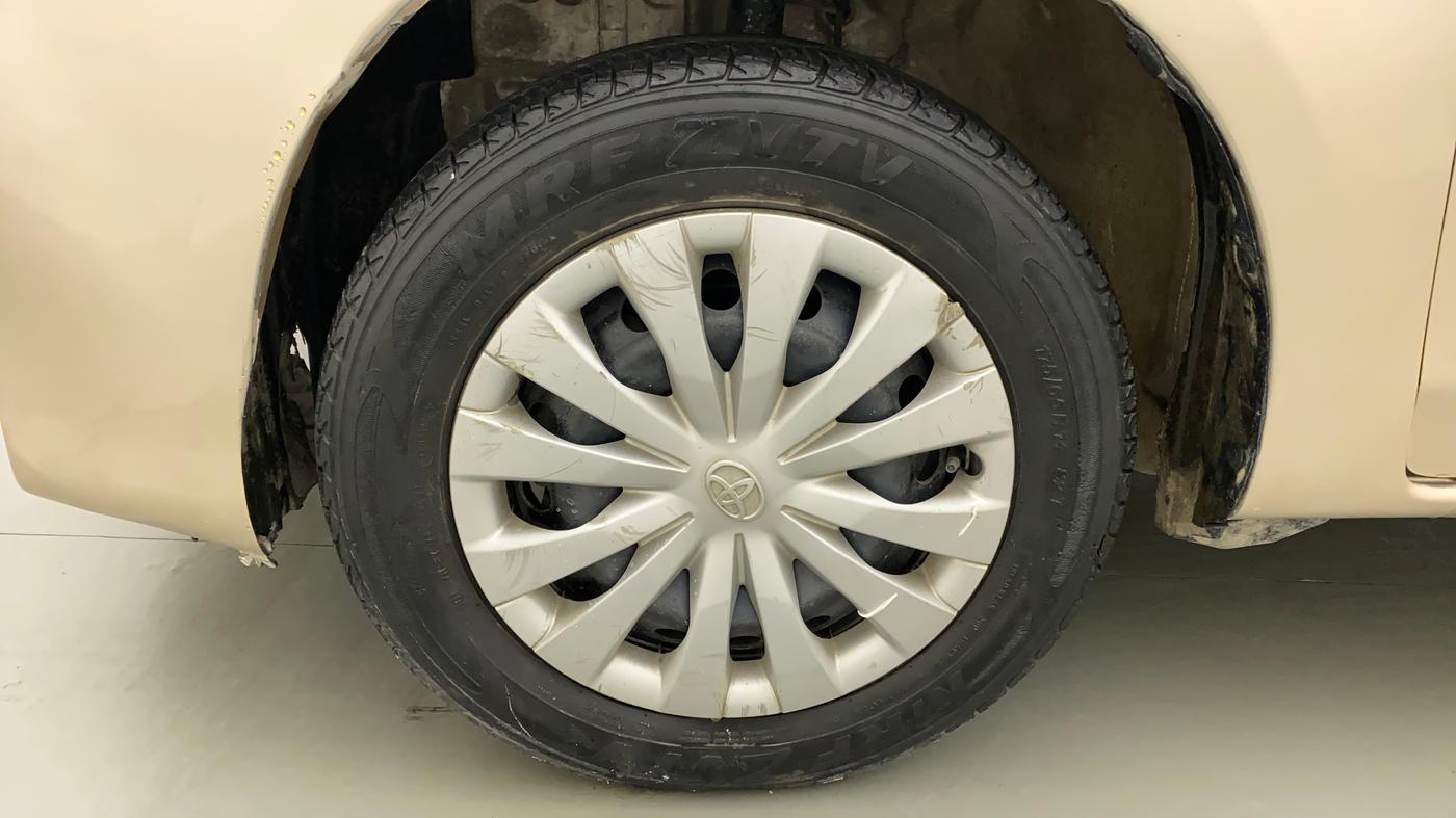 2011 Toyota Etios Liva G, Petrol, Manual, 51,539 km, Left Front Wheel