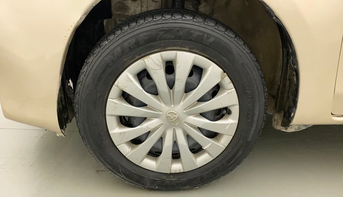 2011 Toyota Etios Liva G, Petrol, Manual, 51,539 km, Left Front Wheel