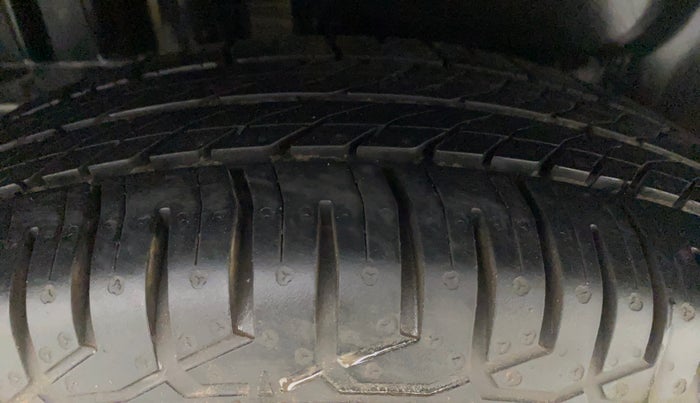 2012 Maruti Swift Dzire VXI, Petrol, Manual, 99,500 km, Right Rear Tyre Tread