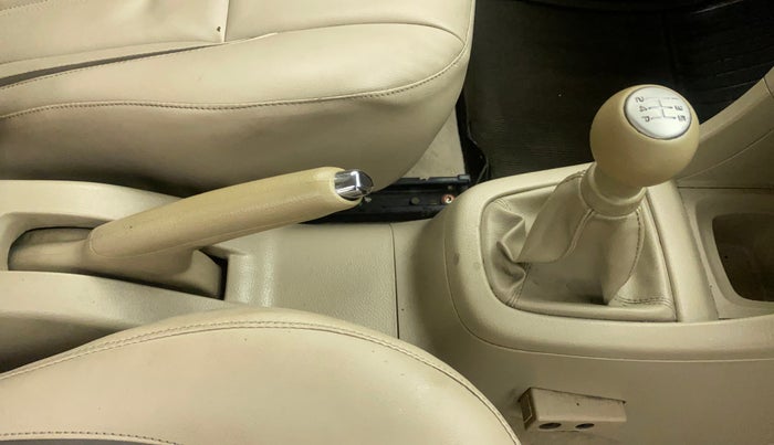 2012 Maruti Swift Dzire VXI, Petrol, Manual, 99,500 km, Gear Lever
