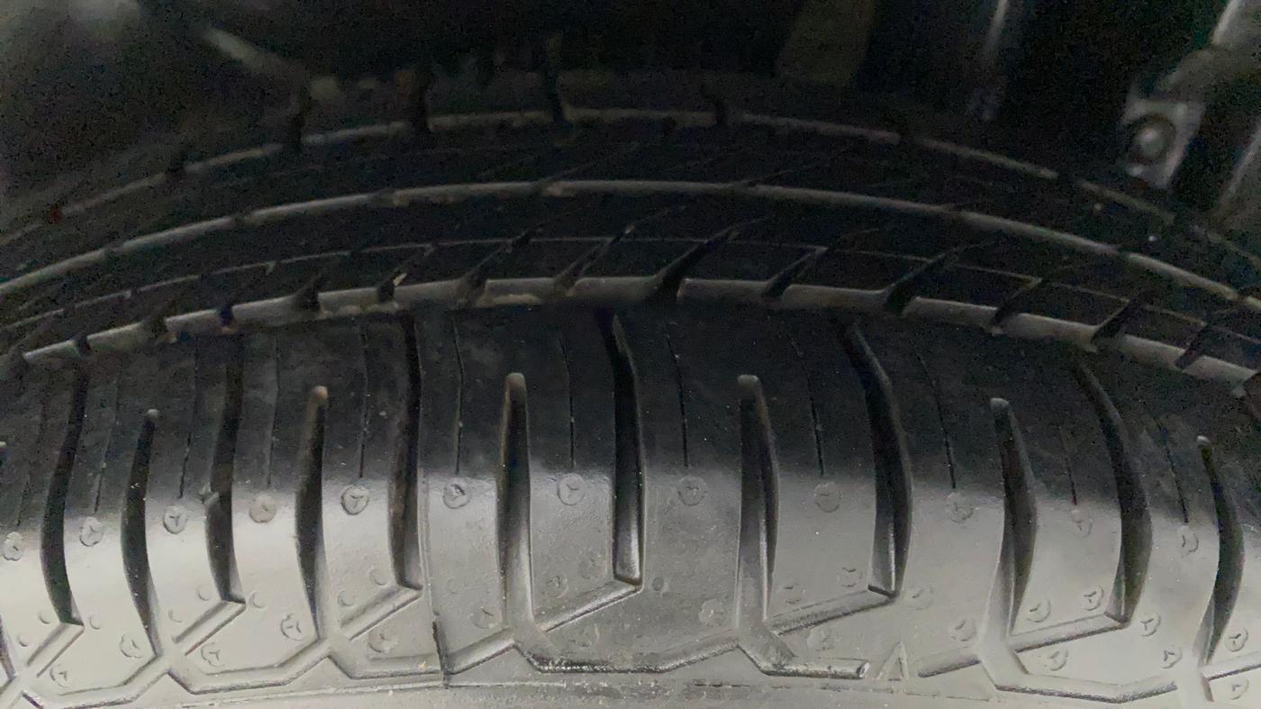 2012 Maruti Swift Dzire VXI, Petrol, Manual, 99,500 km, Left Rear Tyre Tread