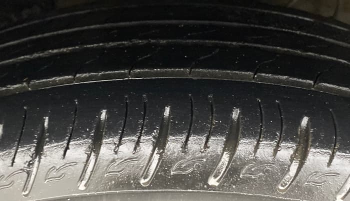 2020 Hyundai VENUE SX 1.0 TURBO IMT, Petrol, Manual, 34,276 km, Left Front Tyre Tread