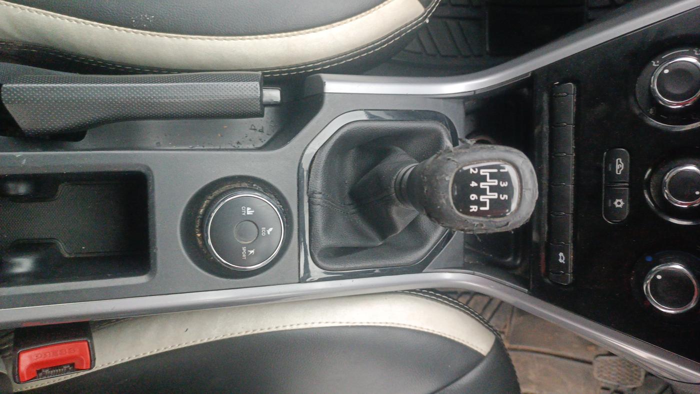 2020 Tata NEXON XM PETROL, Petrol, Manual, 46,703 km, Gear Lever