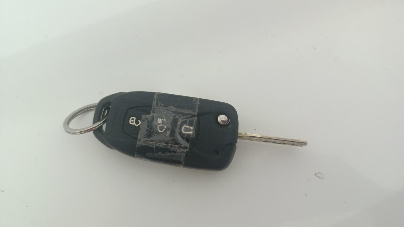 2020 Tata NEXON XM PETROL, Petrol, Manual, 46,703 km, Key Close Up