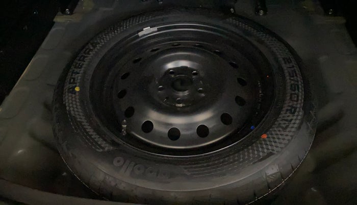 2024 Maruti Grand Vitara SIGMA SMART HYBRID, Petrol, Manual, 25,818 km, Spare Tyre