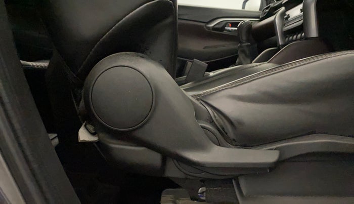 2024 Maruti Grand Vitara SIGMA SMART HYBRID, Petrol, Manual, 25,818 km, Driver Side Adjustment Panel