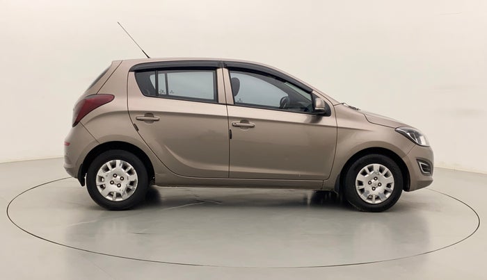 2014 Hyundai i20 MAGNA (O) 1.2, Petrol, Manual, 1,03,008 km, Right Side View