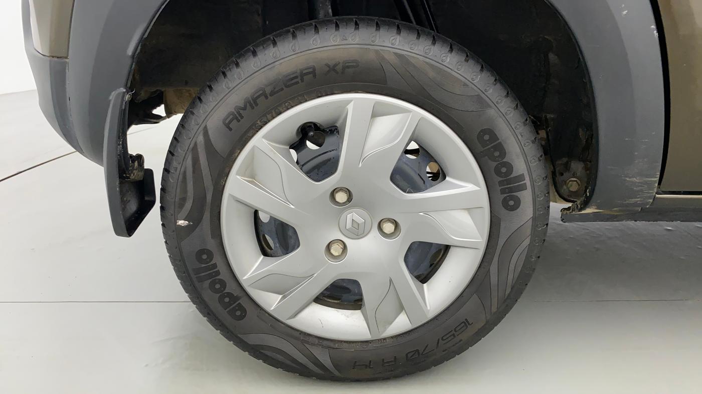2019 Renault Kwid 1.0 RXT Opt, Petrol, Manual, 10,720 km, Right Rear Wheel