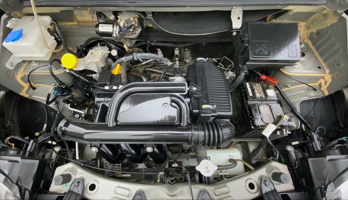 2019 Renault Kwid 1.0 RXT Opt, Petrol, Manual, 10,720 km, Open Bonet