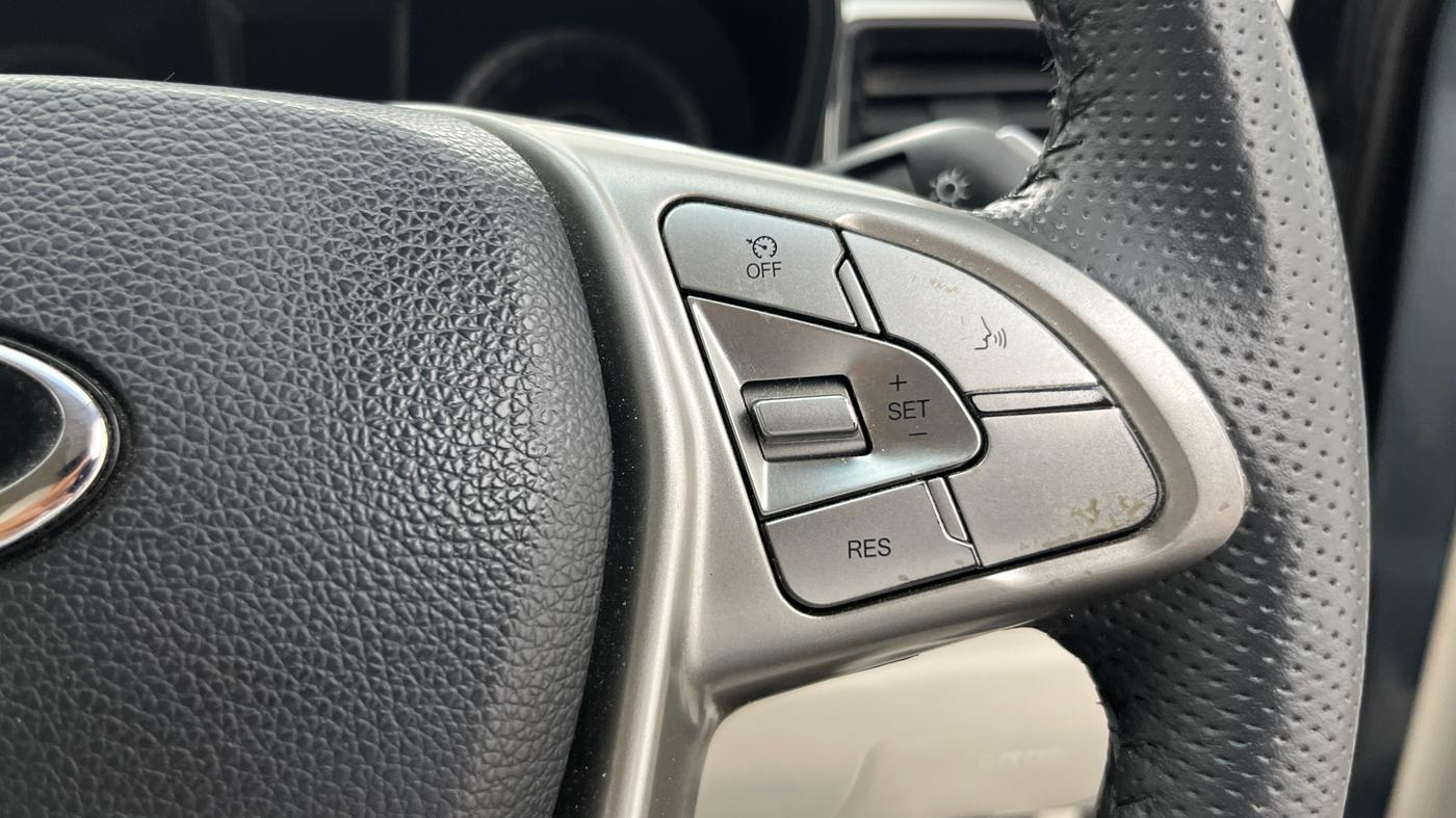2021 Mahindra XUV300 W8 (O) 1.2 PETROL, Petrol, Manual, 17,625 km, Adaptive Cruise Control