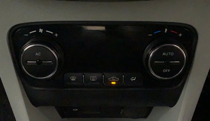 2021 Tata Tiago XZA PLUS DUAL TONE PETROL, Petrol, Automatic, 34,270 km, Automatic Climate Control