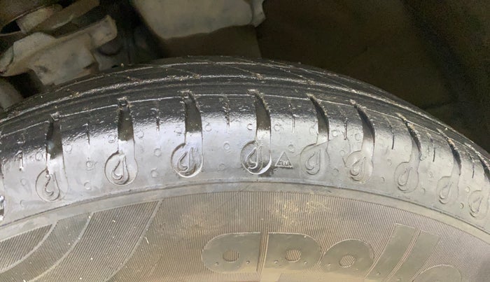 2020 Renault Kwid RXT 1.0 AMT (O), Petrol, Automatic, 56,472 km, Left Front Tyre Tread