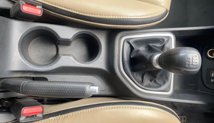 2017 Hyundai Creta SX PLUS 1.6 PETROL, Petrol, Manual, 1,29,390 km, Gear Lever