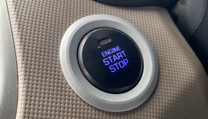 2017 Hyundai Creta SX PLUS 1.6 PETROL, Petrol, Manual, 1,29,390 km, Keyless Start/ Stop Button