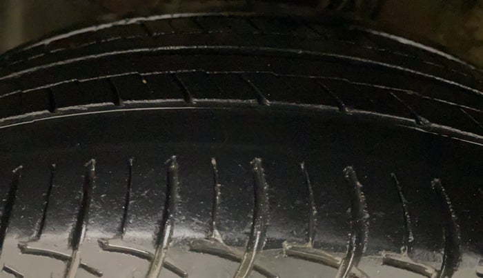 2018 Hyundai Elite i20 ASTA 1.2  CVT, Petrol, Automatic, 50,297 km, Left Front Tyre Tread