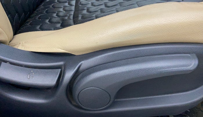 2018 Hyundai Elite i20 ASTA 1.2  CVT, Petrol, Automatic, 50,297 km, Driver Side Adjustment Panel