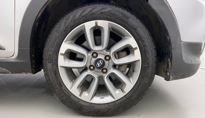 2015 Hyundai i20 Active 1.2 SX, Petrol, Manual, 71,709 km, Right Front Wheel