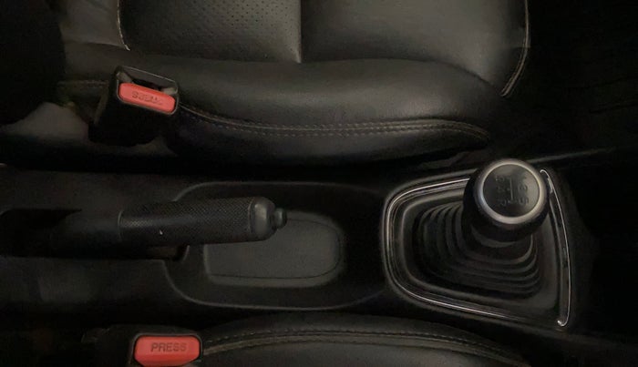 2018 Honda Amaze 1.2L I-VTEC S, Petrol, Manual, 62,305 km, Gear Lever