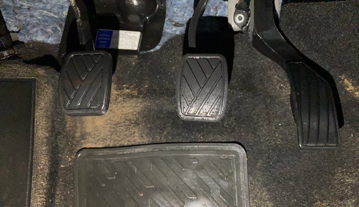 2020 Maruti Vitara Brezza ZXI, Petrol, Manual, 39,908 km, Pedals