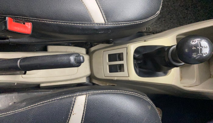 2019 Maruti Alto LXI, Petrol, Manual, 74,869 km, Gear Lever