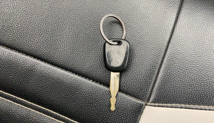 2019 Maruti Alto LXI, Petrol, Manual, 74,869 km, Key Close Up