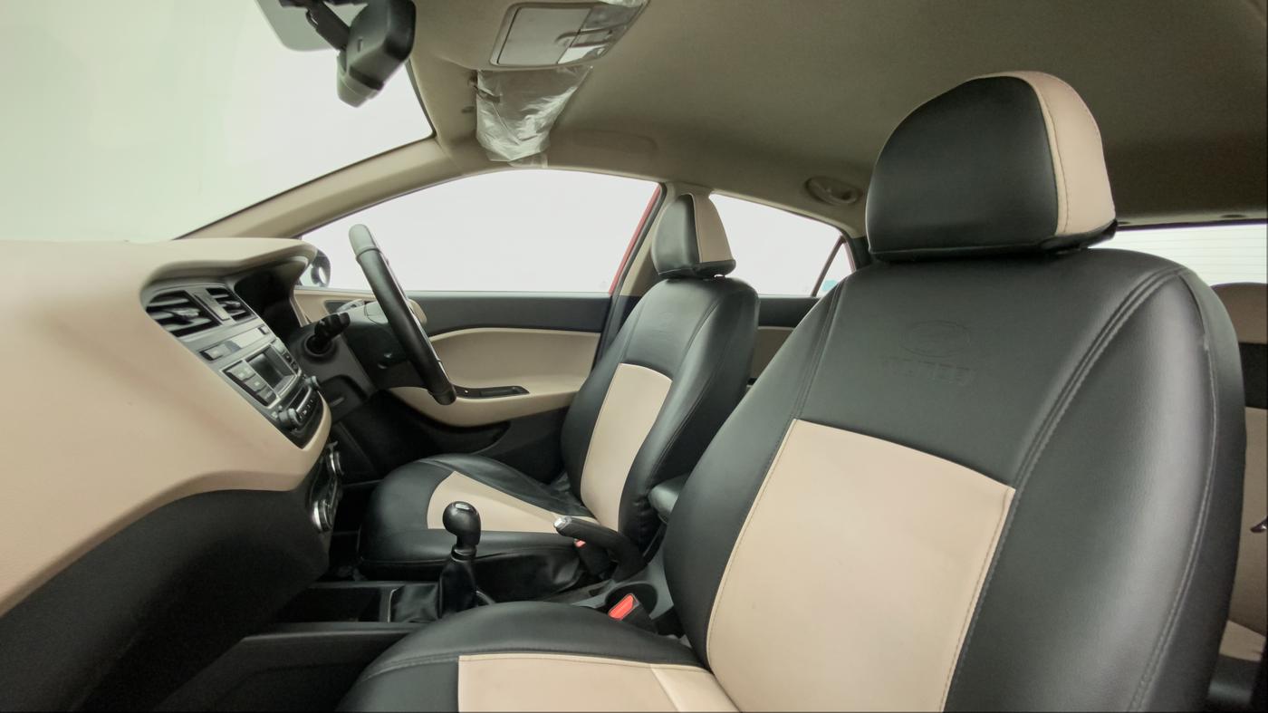 2016 Hyundai Elite i20 SPORTZ 1.2, Petrol, Manual, 56,346 km, Right Side Front Door Cabin