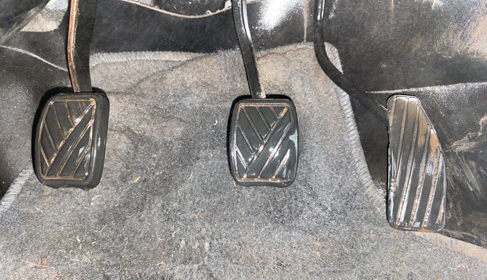 2015 Maruti Wagon R 1.0 LXI CNG, CNG, Manual, 1,03,785 km, Pedals