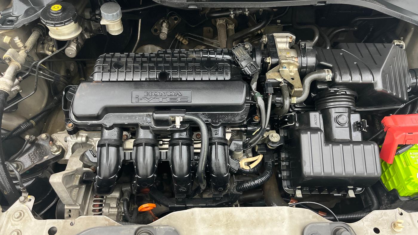 2013 Honda Amaze 1.2L I-VTEC S, Petrol, Manual, 1,00,826 km, Engine View