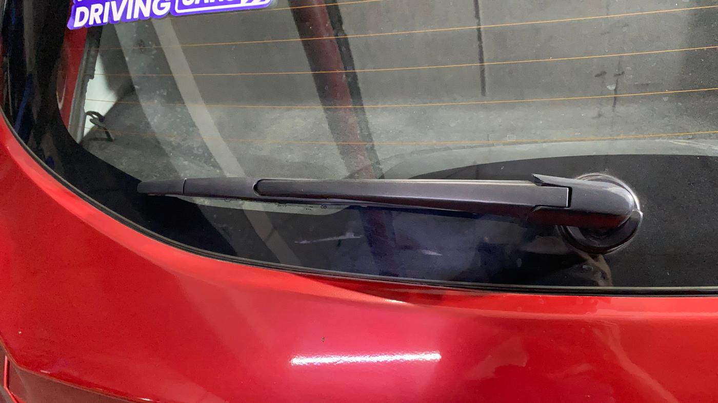 2023 Tata PUNCH Creative Dual Tone MT Sunroof, Petrol, Manual, 14,126 km, Rear Wiper