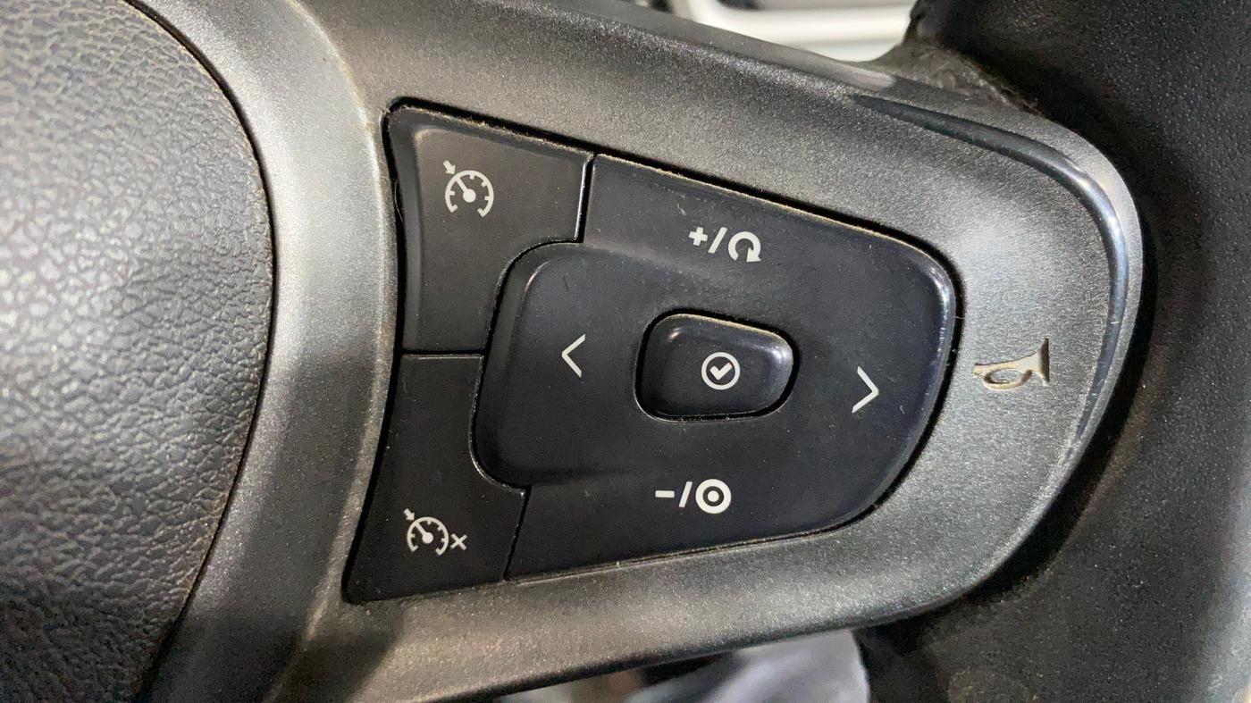 2023 Tata PUNCH Creative Dual Tone MT Sunroof, Petrol, Manual, 14,126 km, Adaptive Cruise Control