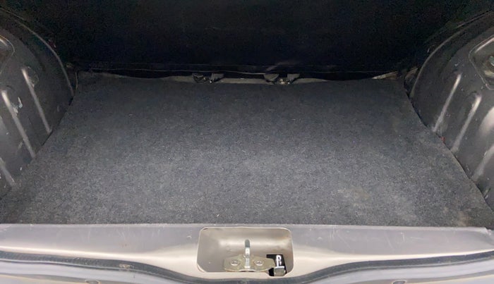2019 Renault Kwid RXL, Petrol, Manual, 27,498 km, Boot Inside