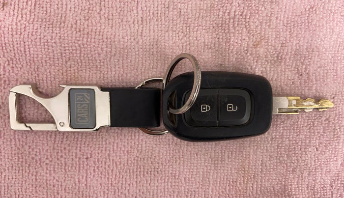 2019 Renault Kwid RXL, Petrol, Manual, 27,498 km, Key Close Up