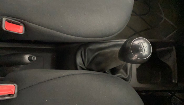 2014 Hyundai Eon D-LITE+, Petrol, Manual, 47,711 km, Gear Lever