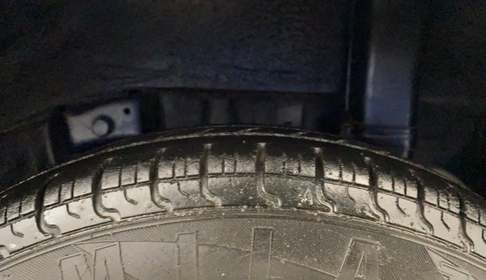 2014 Hyundai Eon D-LITE+, Petrol, Manual, 47,711 km, Left Rear Tyre Tread