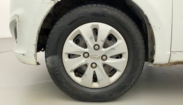 2012 Hyundai i10 MAGNA 1.2, CNG, Manual, 1,10,229 km, Left Front Wheel