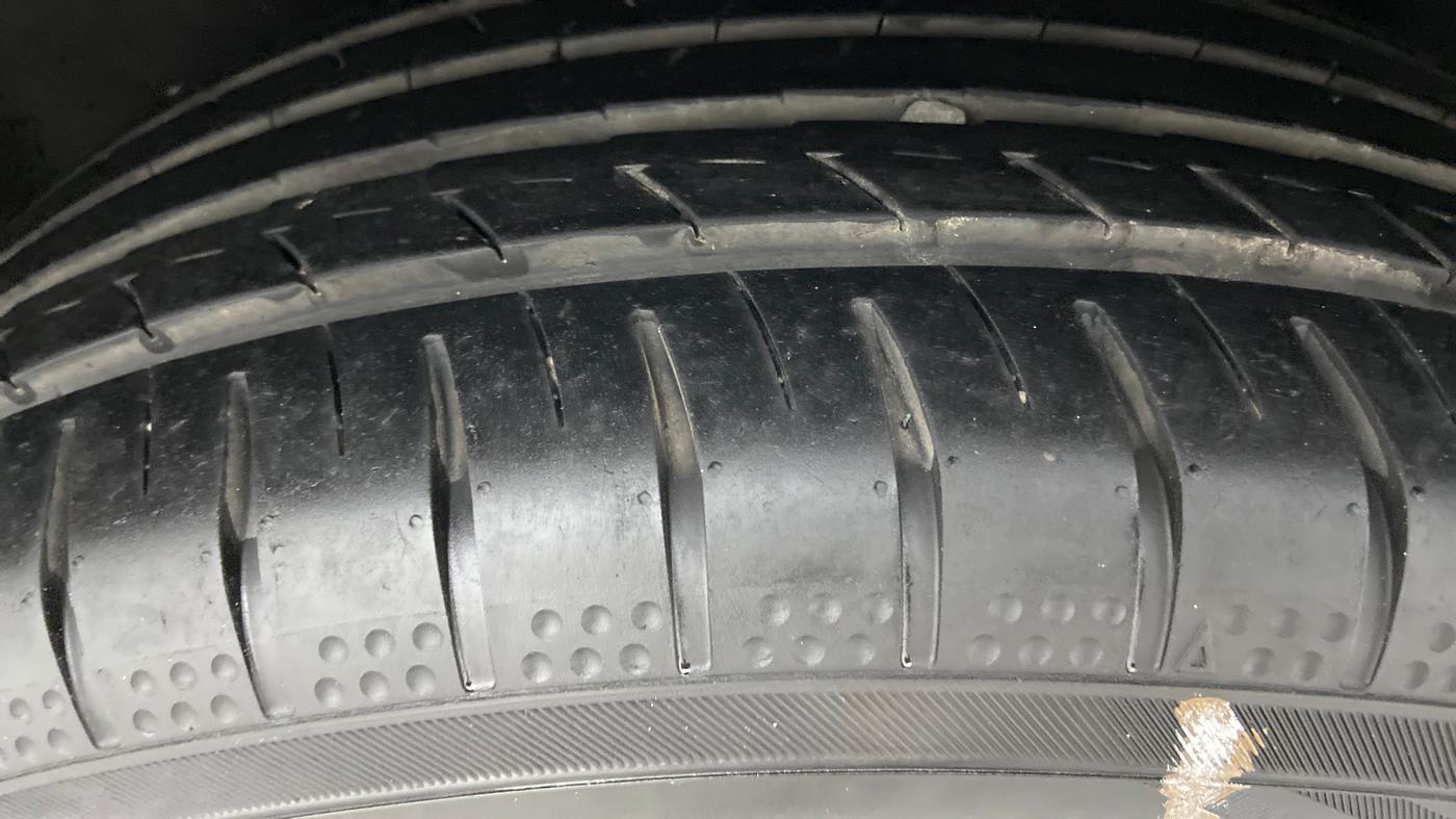 2018 Ford Ecosport 1.5TITANIUM TDCI, Diesel, Manual, 1,00,775 km, Left Rear Tyre Tread