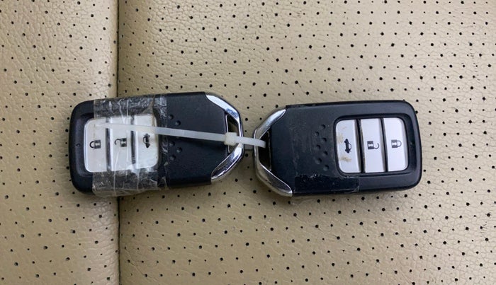 2017 Honda City 1.5L I-VTEC ZX CVT, Petrol, Automatic, 88,755 km, Key Close Up