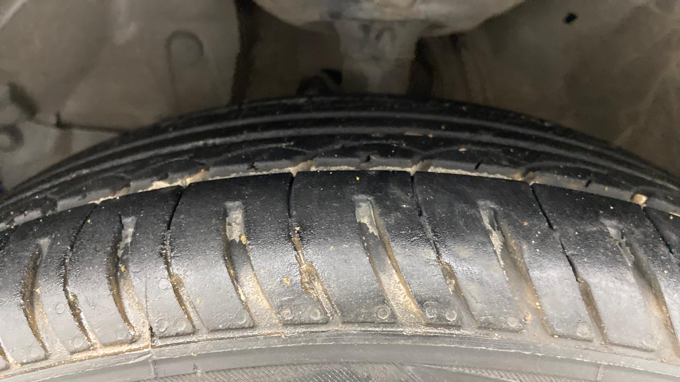 2016 Honda Jazz 1.2L I-VTEC V AT, Petrol, Automatic, 76,321 km, Left Front Tyre Tread