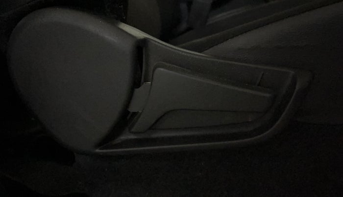 2022 Maruti S PRESSO VXI (O), Petrol, Manual, 91,080 km, Driver Side Adjustment Panel