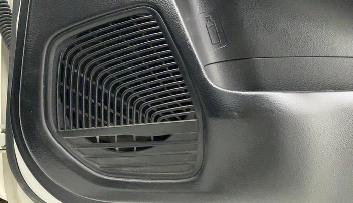 2022 Maruti Baleno ZETA PETROL 1.2, Petrol, Manual, 32,409 km, Speaker