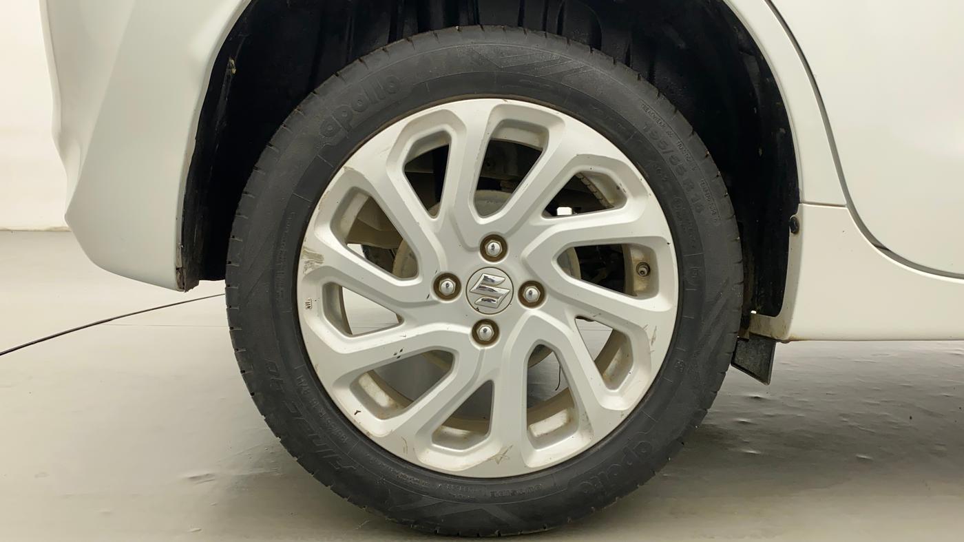 2022 Maruti Baleno ZETA PETROL 1.2, Petrol, Manual, 32,409 km, Right Rear Wheel