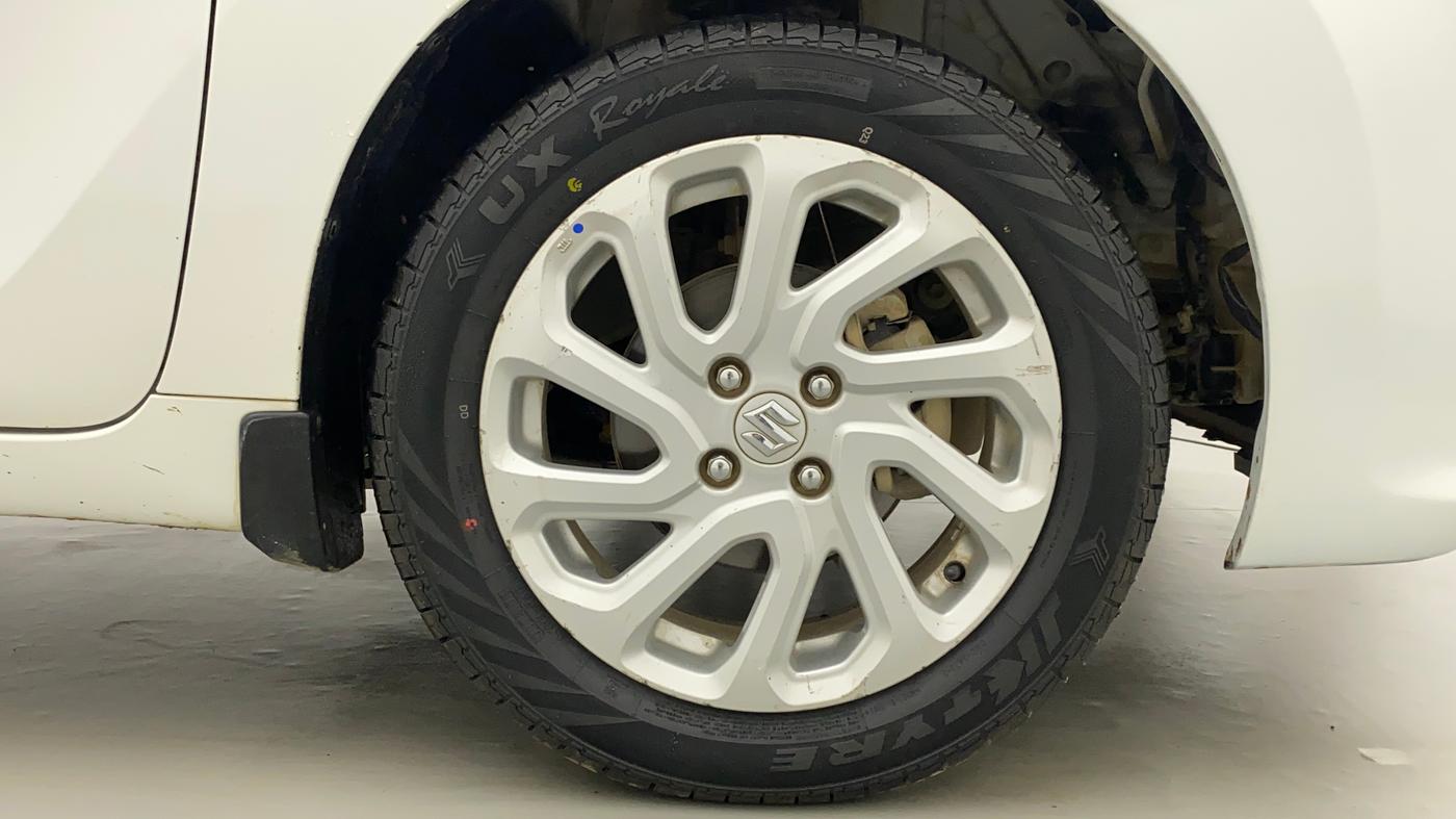 2022 Maruti Baleno ZETA PETROL 1.2, Petrol, Manual, 32,409 km, Right Front Wheel
