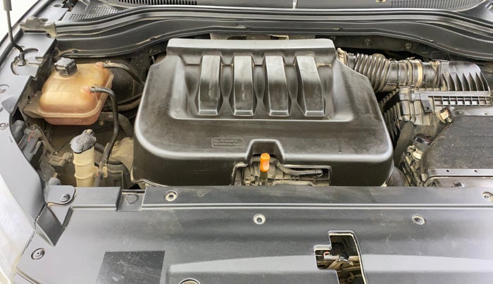 2022 Mahindra XUV700 AX 5 P MT 5 STR, Petrol, Manual, 72,134 km, Engine View - Right