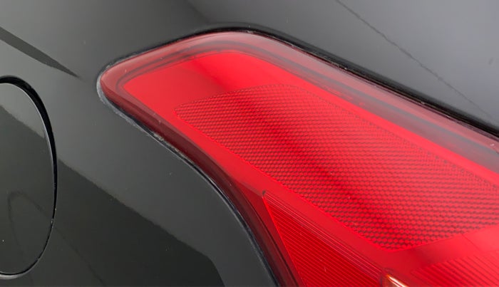 2016 Hyundai Creta SX PLUS AT 1.6 PETROL, Petrol, Automatic, 80,987 km, Left tail light - Minor damage