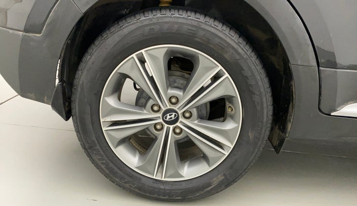 2016 Hyundai Creta SX PLUS AT 1.6 PETROL, Petrol, Automatic, 80,987 km, Right Rear Wheel