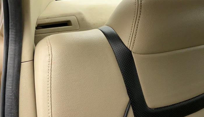 2017 Maruti Ciaz SHVS VDI, Diesel, Manual, 61,522 km, Second-row right seat - Seat Belt Missing
